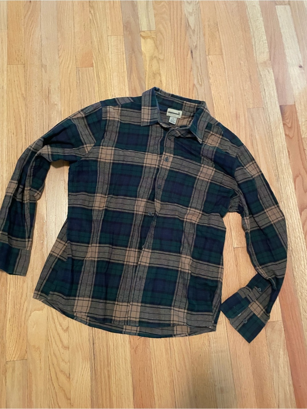 Plaid Button-Up Shirt in Dark Green and Tan